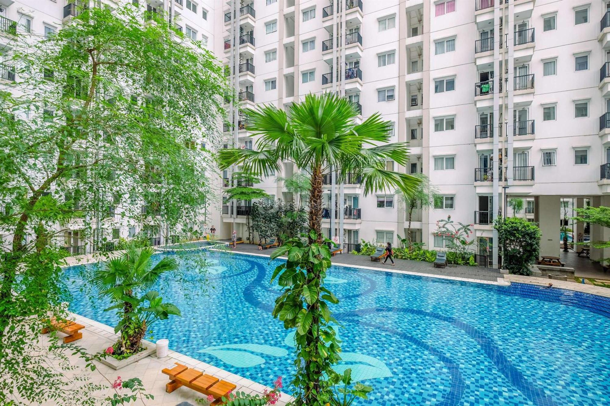 And Stylish 2br At Signature Park Grande By Travelio * Jakarta